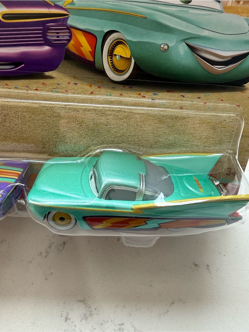 Disney Pixar Cars Race To Celebrate Ramone/Ramón And Flo Two Pack 2026 - Picture 3 of 4